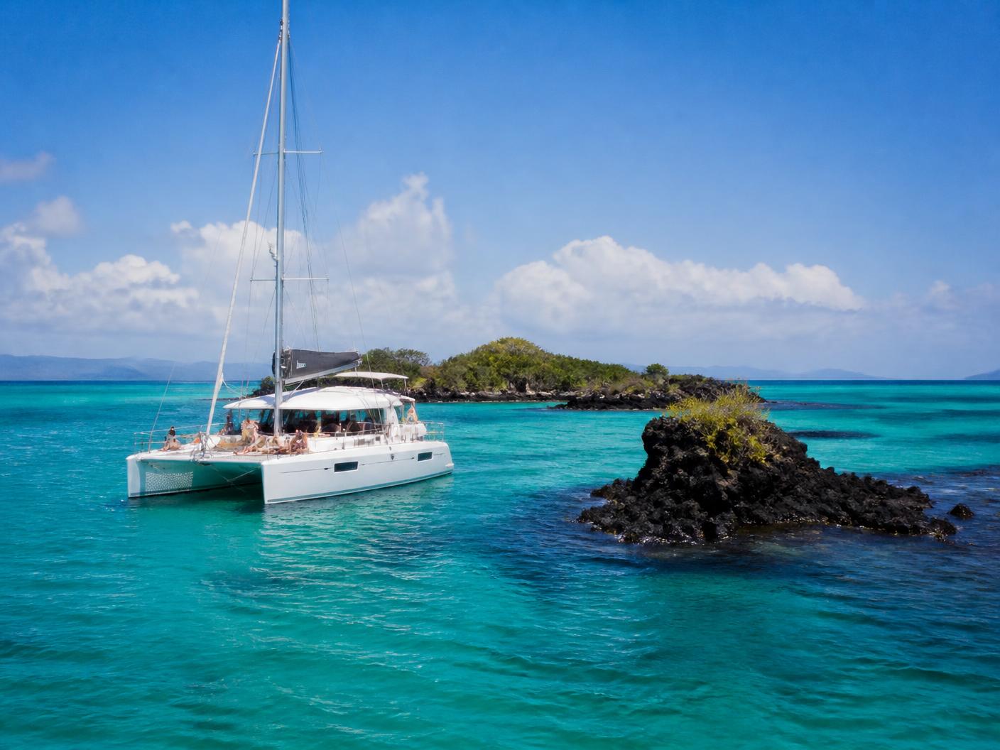 5 Islands cata-speed cruise