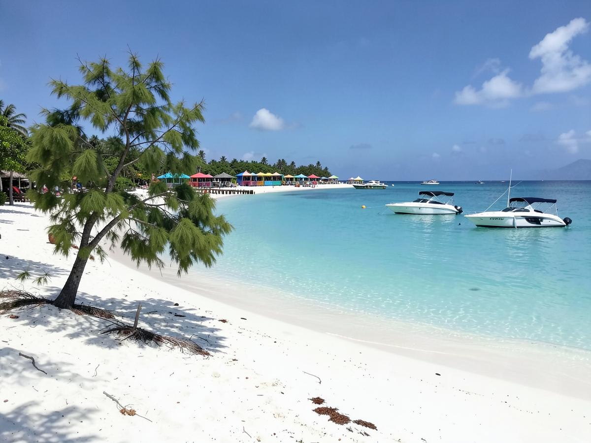 Grand Baie, Mon Choisy & Pereybere beaches